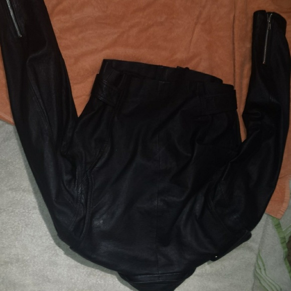 Motorcycle jacket - Picture 2 of 2